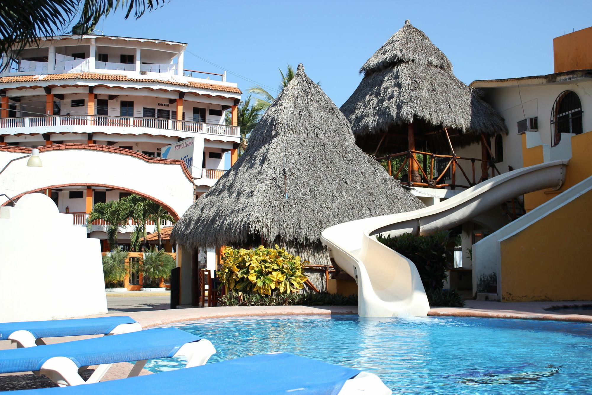 Bungalows El Delfin Rincon de Guayabitos Buitenkant foto
