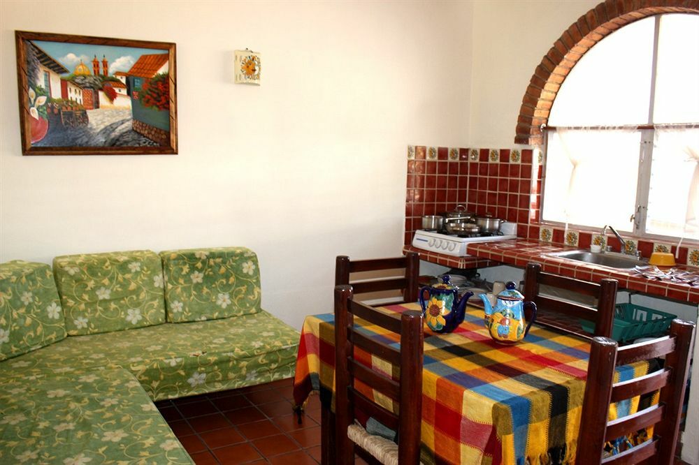 Bungalows El Delfin Rincon de Guayabitos Buitenkant foto